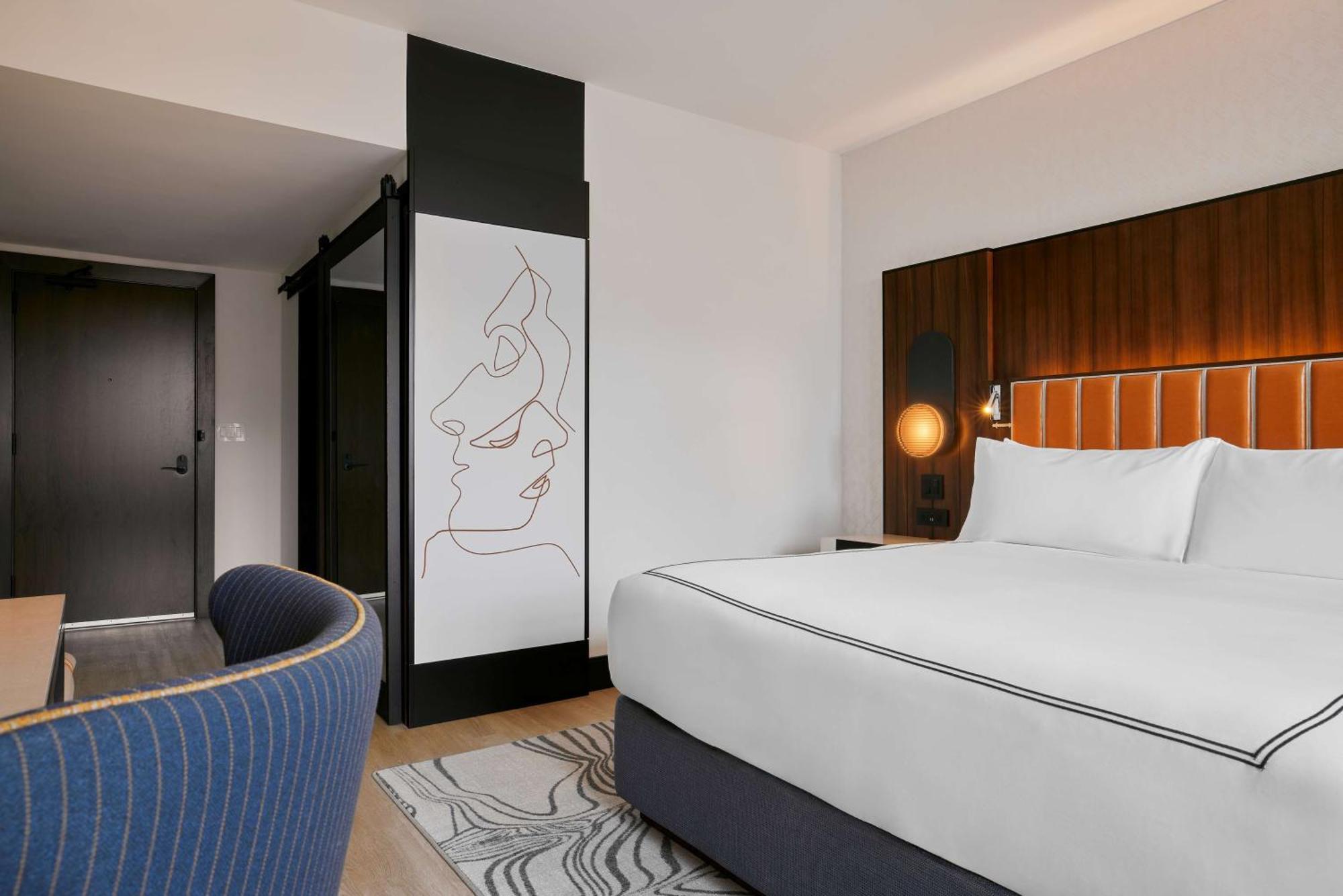 The Godfrey Detroit, Curio Collection By Hilton Hotel Bagian luar foto